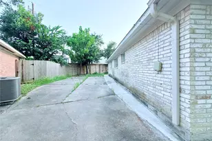 7315 Housman St, Houston, TX 77055 - Photo 41