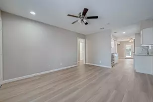 7315 Housman St, Houston, TX 77055 - Photo 15
