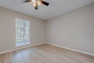 7315 Housman St, Houston, TX 77055 - Photo 27