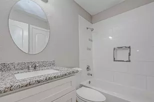 7315 Housman St, Houston, TX 77055 - Photo 31