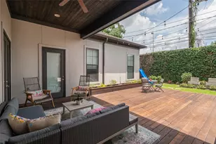 5655 Locke Ln, Houston, TX 77056 - Photo 23