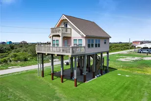 1044 Waco Rd, Gilchrist, TX 77617 - Photo 3