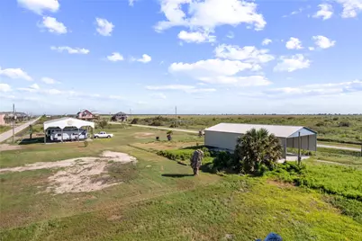 1044 Waco Road, Gilchrist, TX 77617 - Photo 5