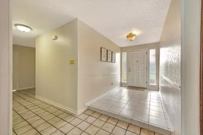16019 Stonehaven Drive, Houston, TX 77059 - Photo 5