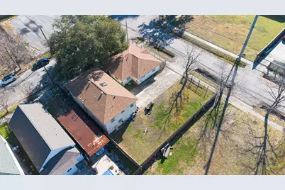 2005 Common Street, Houston, TX 77009 - Photo 17