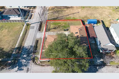 2005 Common Street, Houston, TX 77009 - Photo 3