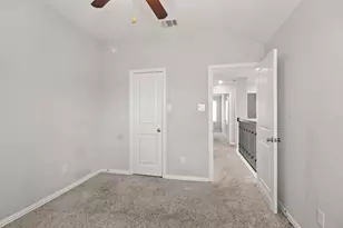 702 S Galley Dr, Crosby, TX 77532 - Photo 25
