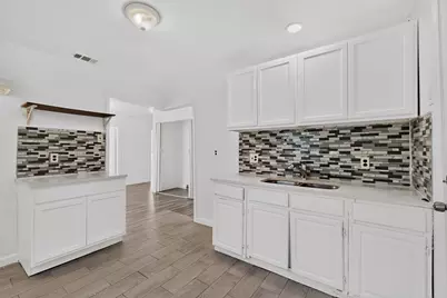 336 Bonnie View Road, Dallas, TX 75203 - Photo 9