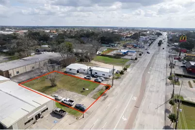 2107 N Main Street, Pearland, TX 77581 - Photo 9