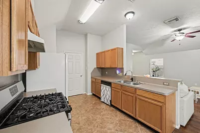 12807 Claycliff Court, Houston, TX 77034 - Photo 17