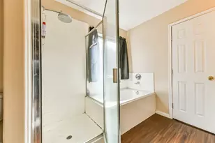 8319 White Pine Ln, Baytown, TX 77523 - Photo 23