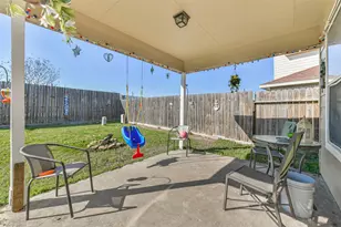 8319 White Pine Ln, Baytown, TX 77523 - Photo 5