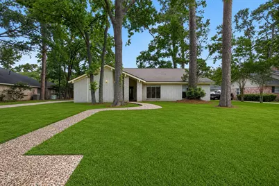 1927 Hidden Creek Drive, Kingwood, TX 77339 - Photo 15