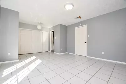 2115 Barrington, Sugar Land, TX 77478 - Photo 11