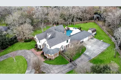 209 Pine Willow Court, Friendswood, TX 77546 - Photo 47