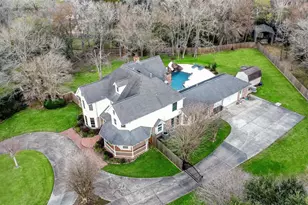 209 Pine Willow Ct, Friendswood, TX 77546 - Photo 47