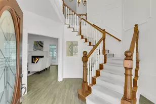 209 Pine Willow Ct, Friendswood, TX 77546 - Photo 5