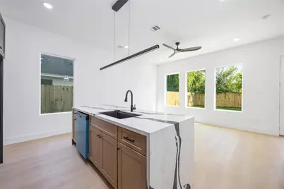 3920 Aledo Street #B, Houston, TX 77051 - Photo 11