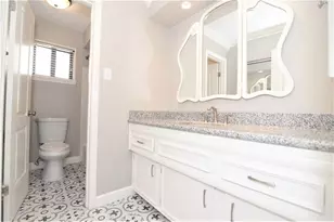 13550 Brook Hollow Dr, Sugar Land, TX 77498 - Photo 25