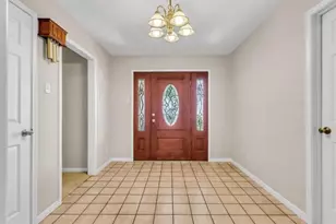 815 Hunter Ridge Ln, Nederland, TX 77627 - Photo 11