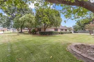 815 Hunter Ridge Ln, Nederland, TX 77627 - Photo 7