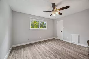 2007 7 Oaks Dr, Kingwood, TX 77339 - Photo 17