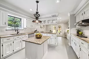 2007 7 Oaks Dr, Kingwood, TX 77339 - Photo 5