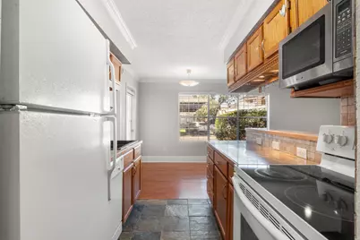 2750 Holly Hall Street #901, Houston, TX 77054 - Photo 15