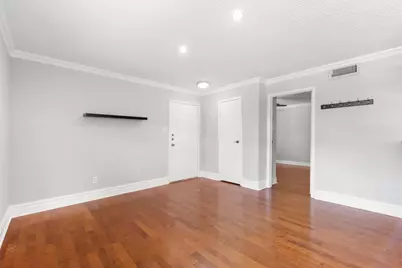 2750 Holly Hall Street #901, Houston, TX 77054 - Photo 7