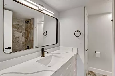 880 Tully Road #3, Houston, TX 77079 - Photo 31