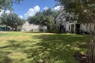 880 Tully Rd, Houston, TX 77079 - Photo 43