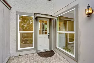 880 Tully Rd, Houston, TX 77079 - Photo 35