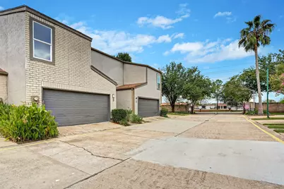 880 Tully Road #3, Houston, TX 77079 - Photo 3