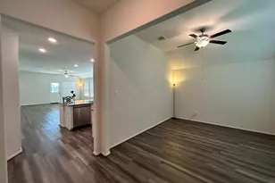 765 Camden Valley Ln, La Marque, TX 77568 - Photo 5