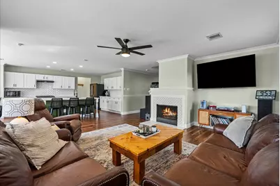 16235 Constitution Lane, Friendswood, TX 77546 - Photo 13