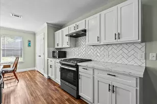 16235 Constitution Ln, Friendswood, TX 77546 - Photo 19