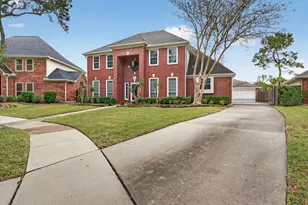 5010 Plantation Colony Ct, Sugar Land, TX 77478 - Photo 5