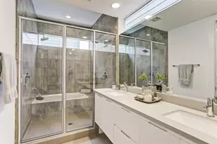 5905 E Post Oak Ln, Houston, TX 77055 - Photo 21