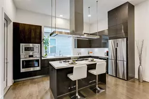 5905 E Post Oak Ln, Houston, TX 77055 - Photo 17