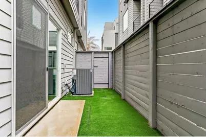 5905 E Post Oak Lane, Houston, TX 77055 - Photo 29