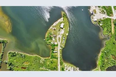 17427 Moreland Drive, Channelview, TX 77530 - Photo 9