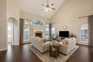 2202 Summer Wind Dr, Sugar Land, TX 77479 - Photo 11