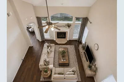 2202 Summer Wind Drive, Sugar Land, TX 77479 - Photo 9