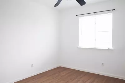 8910 Sage Place, Houston, TX 77071 - Photo 17