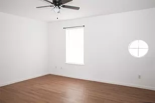 8910 Sage Pl, Houston, TX 77071 - Photo 15