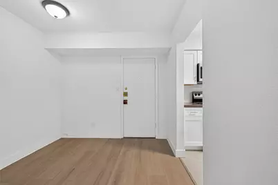 4633 Wild Indigo Street #530, Houston, TX 77027 - Photo 9