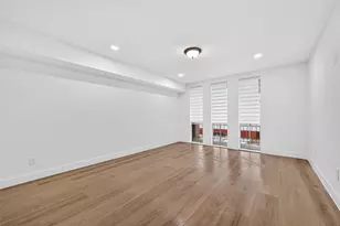 4633 Wild Indigo St, Houston, TX 77027 - Photo 5