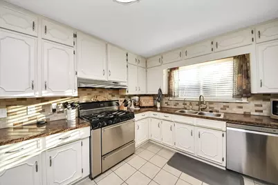 1215 Courtney Drive, Richmond, TX 77469 - Photo 9