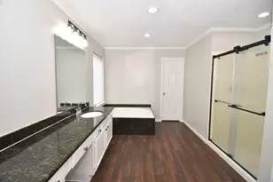 9007 Woodleigh Dr, Houston, TX 77083 - Photo 7