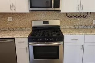 1226 W Gray St, Houston, TX 77019 - Photo 5